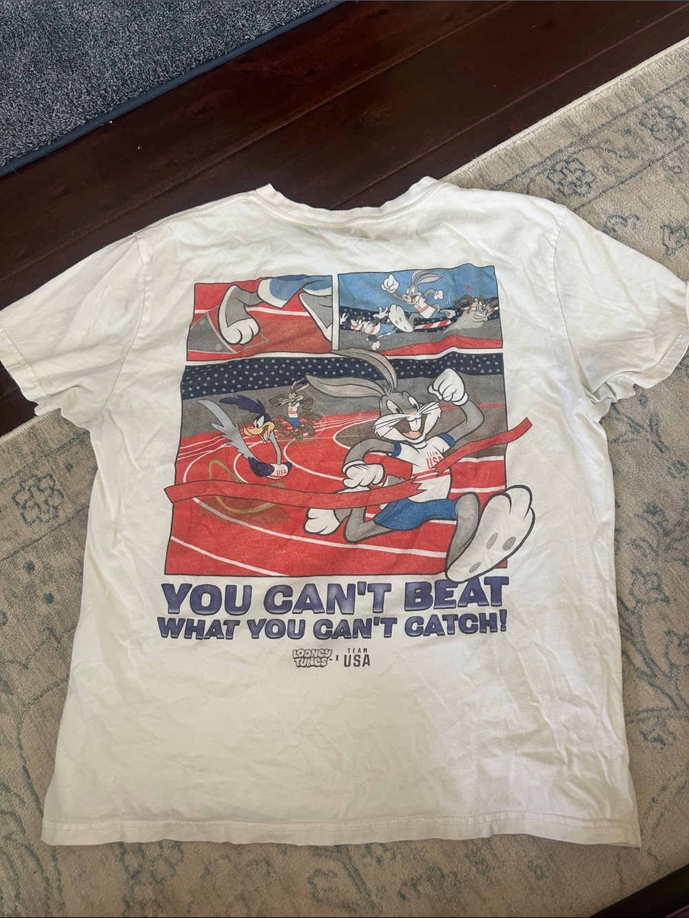 Looney Tunes x Team USA Bugs Bunny Road Runner - Medium